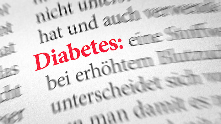Im Wörterbuch ist das Wort "Diabetes" aufgeschlagen und rot hervorgehoben